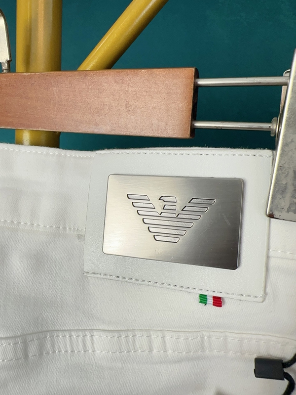 ブランドジーンズ細部ディテール